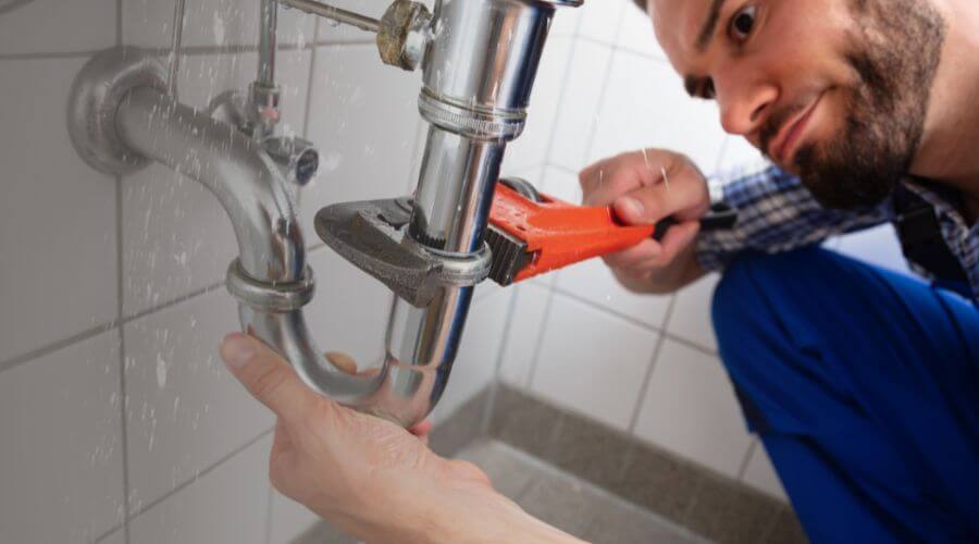 Local tankless water heater installation in Howell, MI